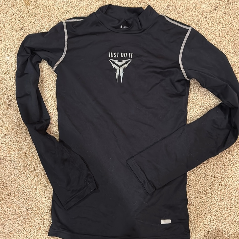 Nike Kobe Bryant Lightning Black Mamba long sleeve drifit T-shirt youth large